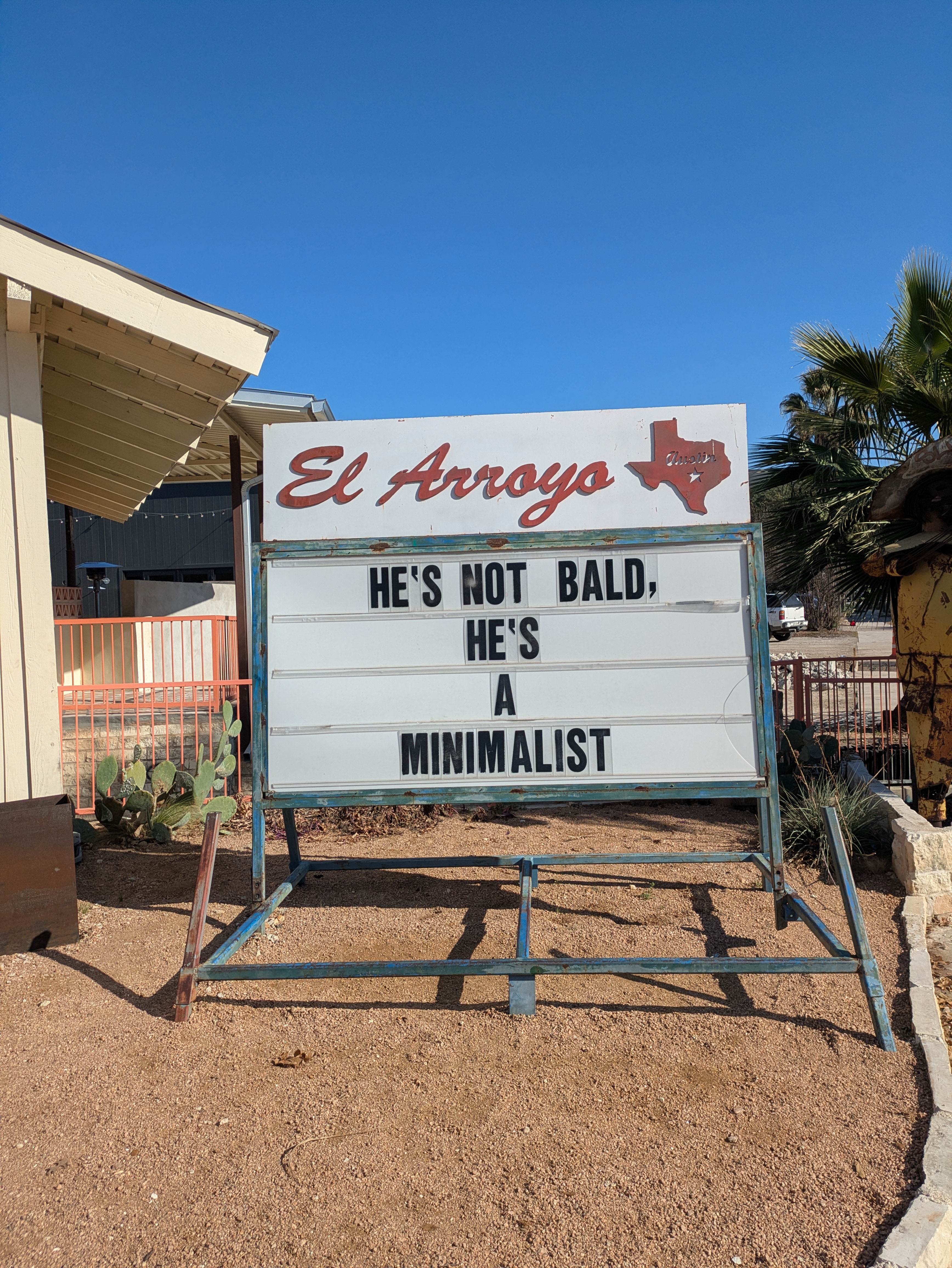 El Arroyo's Daily Sign Wit